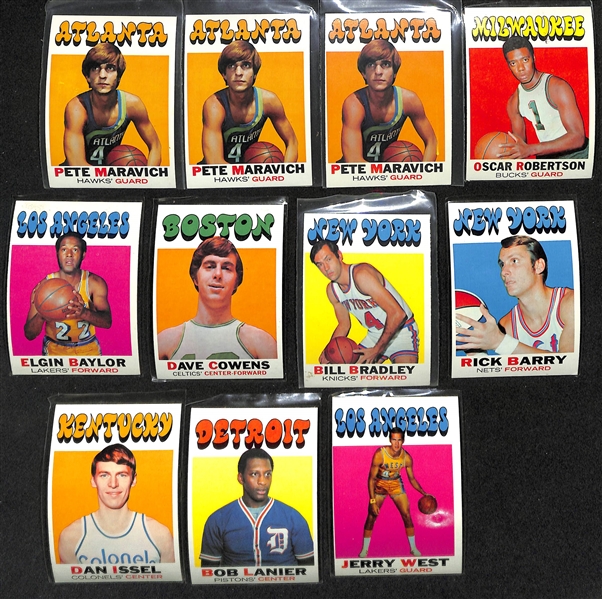  Lot of (300+) 1971-72 Topps Basketball Cards w. Pete Maravich x3 (2nd year)