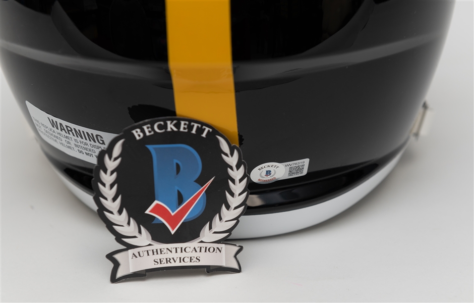 Dionte Johnson Riddell Speed Full-Size Replica Helmet (Beckett COA)