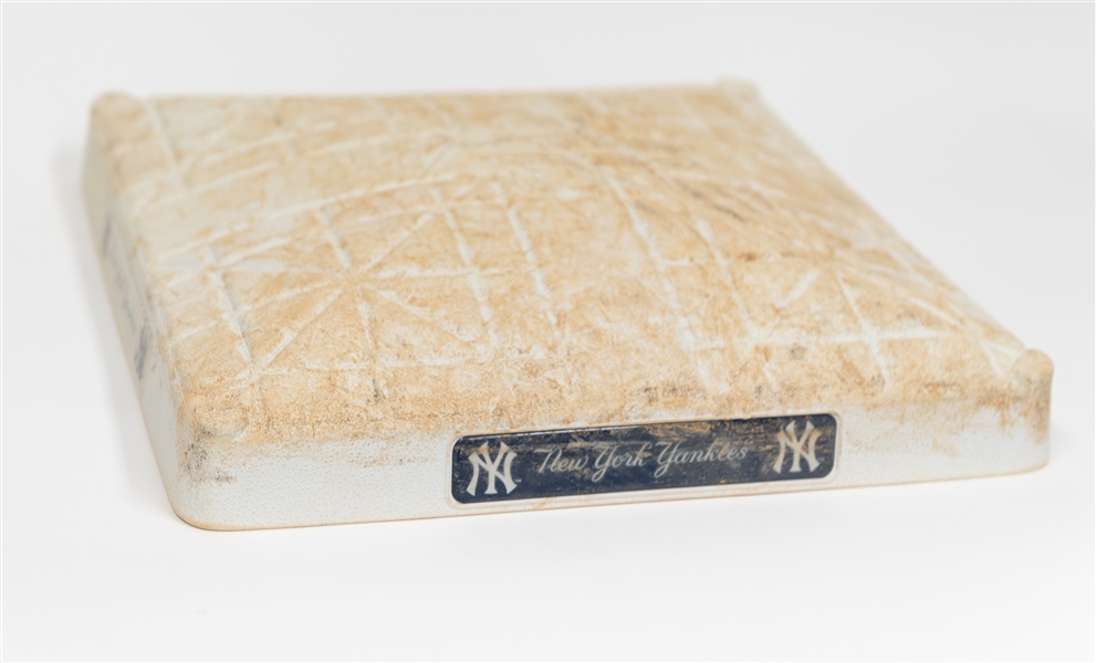 Yankees Game Used First Base from the Rays @ Yankees 9/22/11- Steiner COA