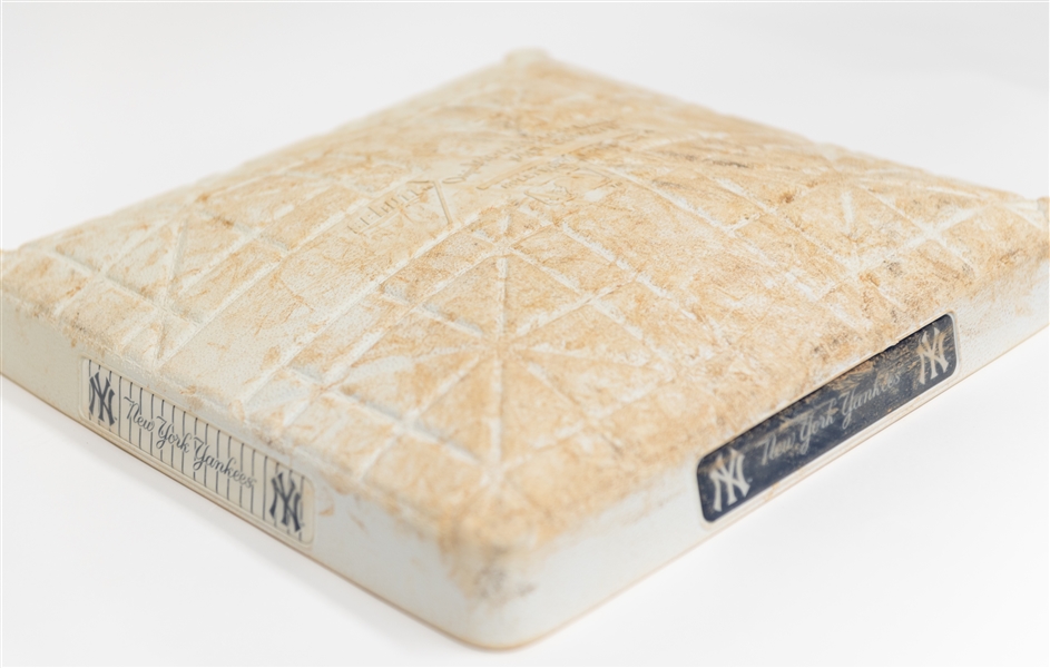 Yankees Game Used First Base from the Rays @ Yankees 9/22/11- Steiner COA