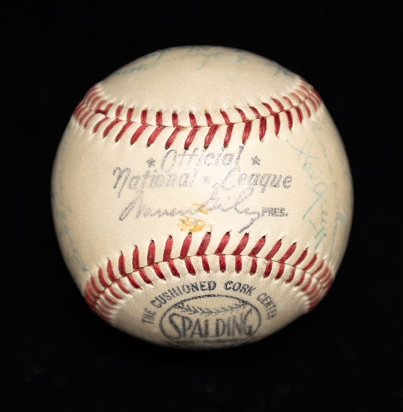 1952 New York Giants Team Signed Baseball - 24 Total Signatures - w. Monte Irvin & Hoyt Wilhelm - Full JSA Letter of Authenticity