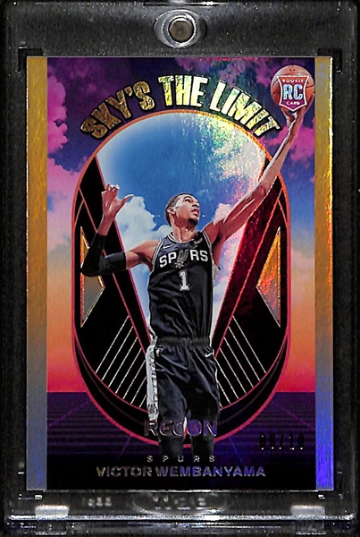 2023-24 Panini Recon Basketball Victor Wembanyama Sky's The Limit Card #ed/10 - RARE Gold Version