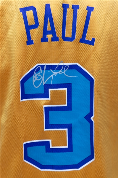 Basketball Autograph Lot - Chris Paul Signed Reebok Pelicans Jersey (Size M) & (2) 11x14 Grant Hill Signed Photos (JSA Auction Letter)