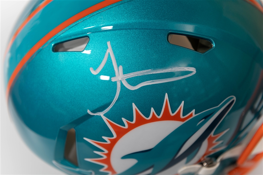 Tyreke Hill Miami Dolphins Authentic Signed Full Size Flash Speed Helmet Beckett BAS Witness Sticker of Authenticity