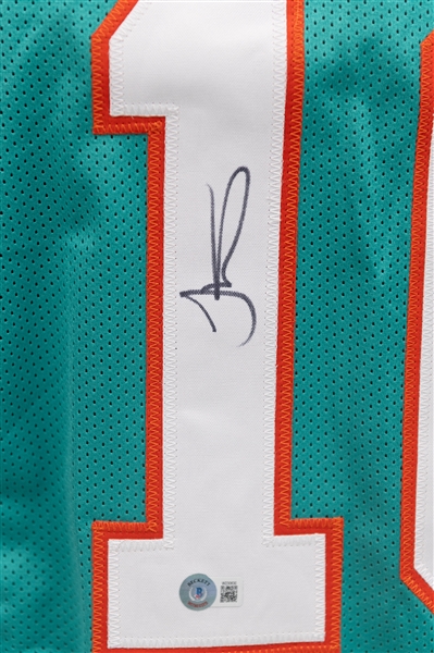 Tyreek Hill Signed Custom Miami Dolphins Jersey (Beckett COA)