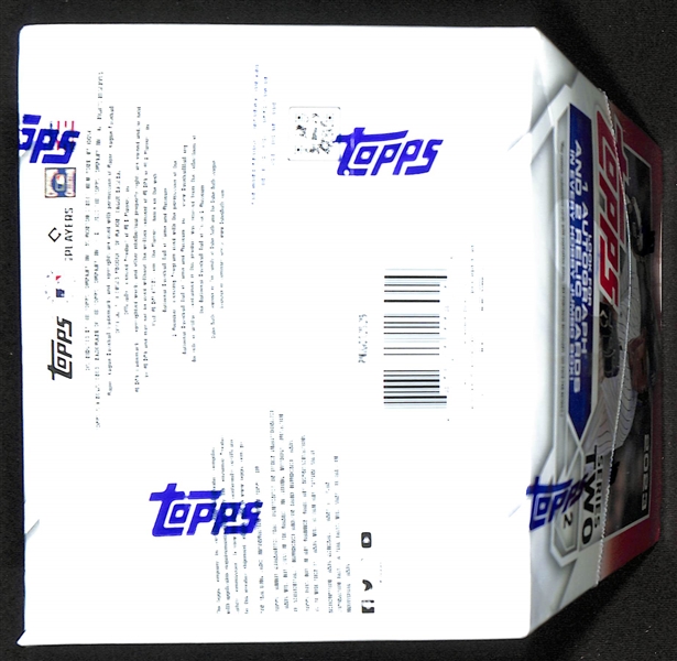 2023 Topps Series 2 Sealed Jumbo Box inc. 1 Autograph & 2 Relics