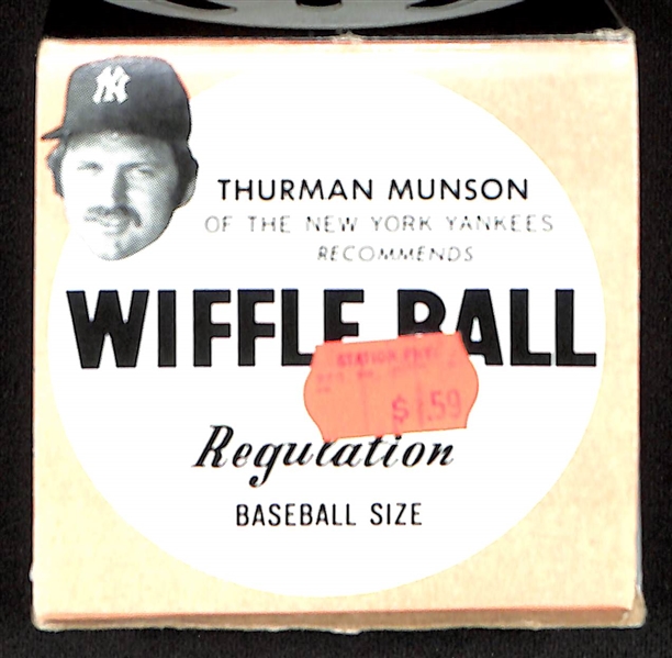 1977 Wiffle Ball Box (Thurman Munson) & (65) 1978 Wiffle Ball Disc Cards Inc. Seaver, Yaz, Brett, Carew, +