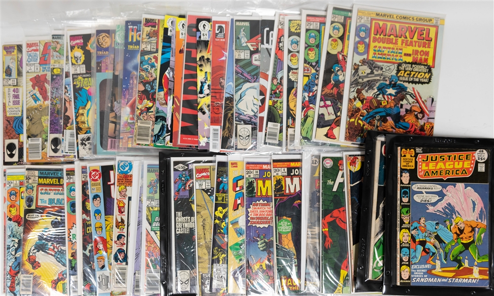 Lot of (50+) Comic Books w. Justice league of America, The Flash Co-Starring Green Lantern, The Flash