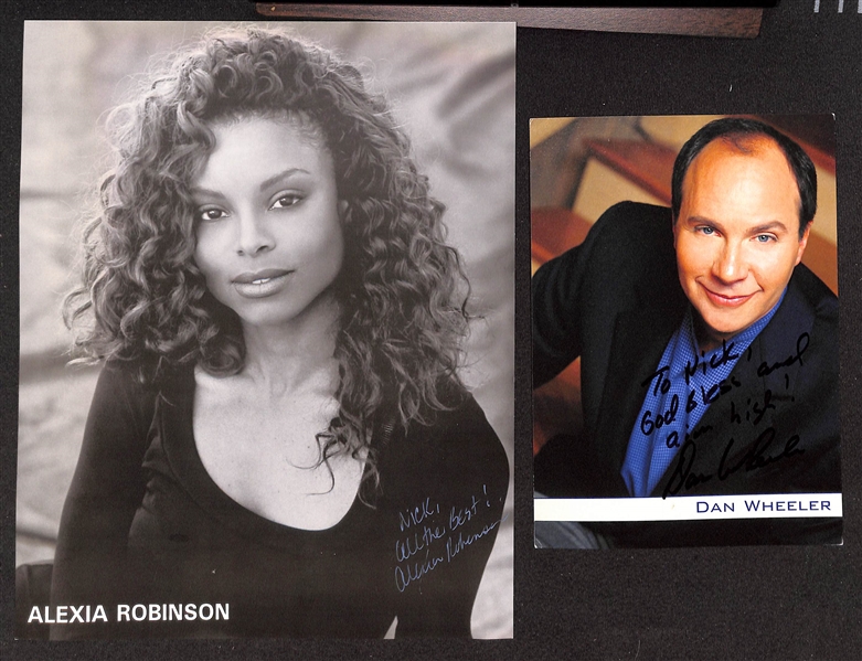 Lot of (200+) Signed National, Regional, & Local News Personalities (many personalized) w. Julie Chen, Christiane Amanpour, Robin Roberts, more